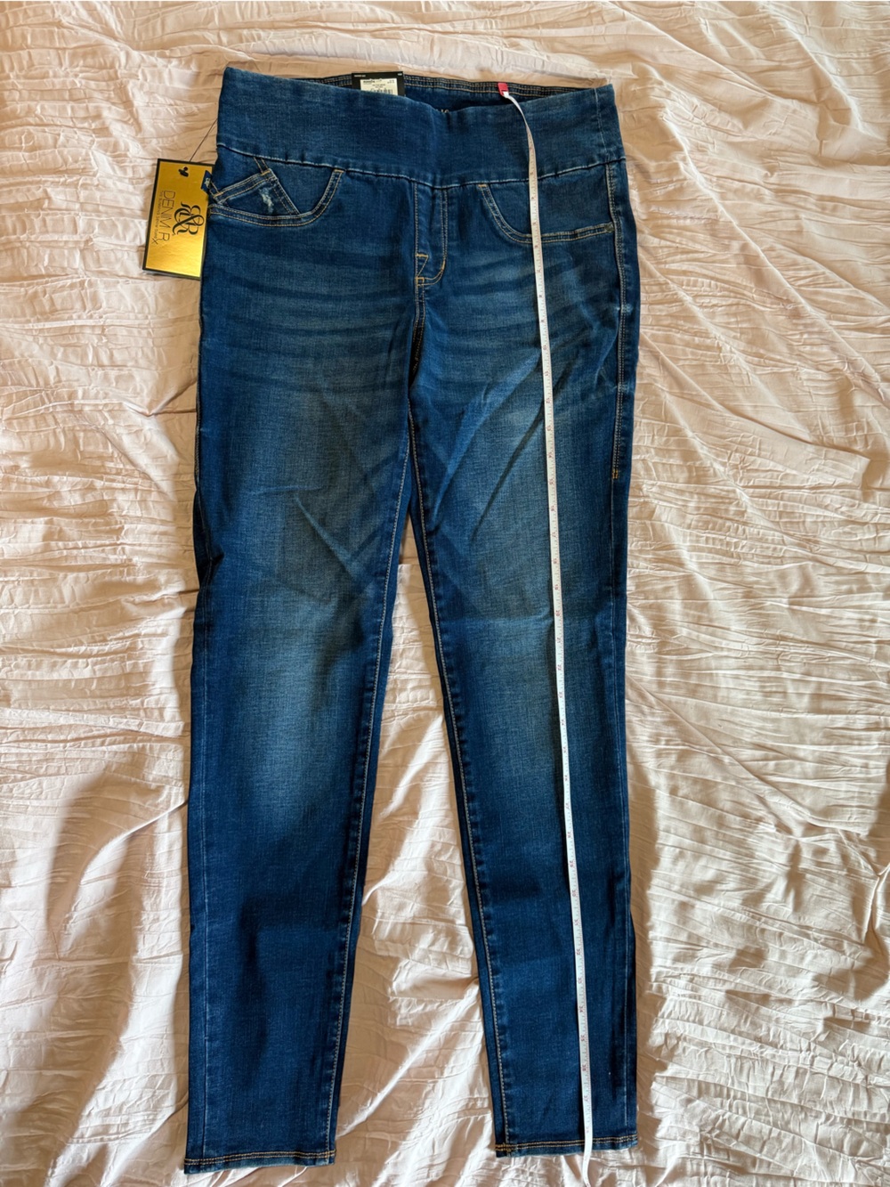 Rock & Republic Women's Skinny Jeans in Dark Blue Denim Rx Pull on